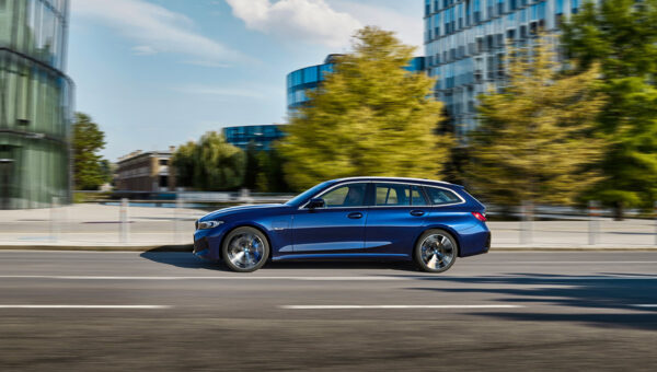 BMW 320d xDrive Touring 190 km, Diesel – zdjęcie 2
