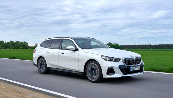 BMW 520d xDrive Touring 197 km, diesel – zdjęcie 2