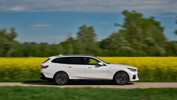 BMW 520d xDrive Touring 197 km, diesel – zdjęcie 3