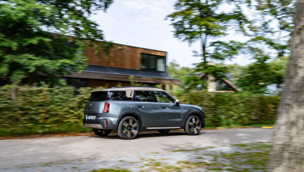 Mini COUNTRYMAN C 170 km, benzyna – zdjęcie 2